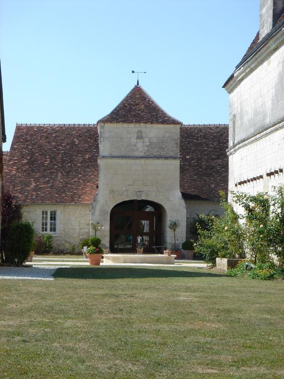 Manoir De La Rousselliere Aparthotel Loches Zewnętrze zdjęcie