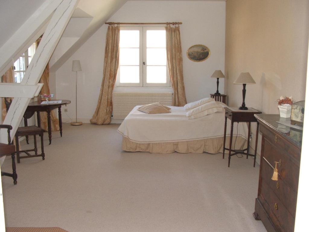 Manoir De La Rousselliere Aparthotel Loches Zewnętrze zdjęcie