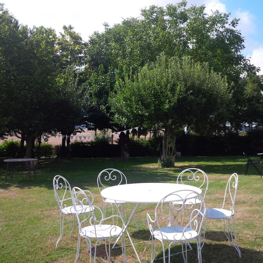 Manoir De La Rousselliere Aparthotel Loches Zewnętrze zdjęcie